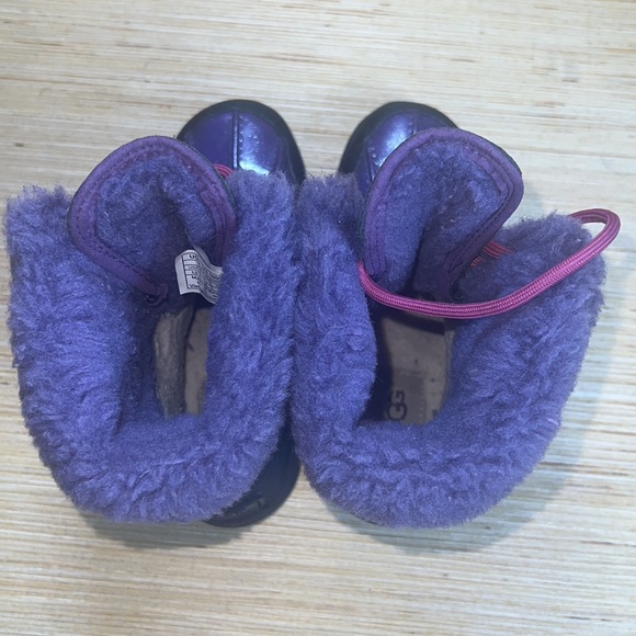 UGG Butte II Snow Duck Girls Youth Waterproof Boots - Picture 8 of 10